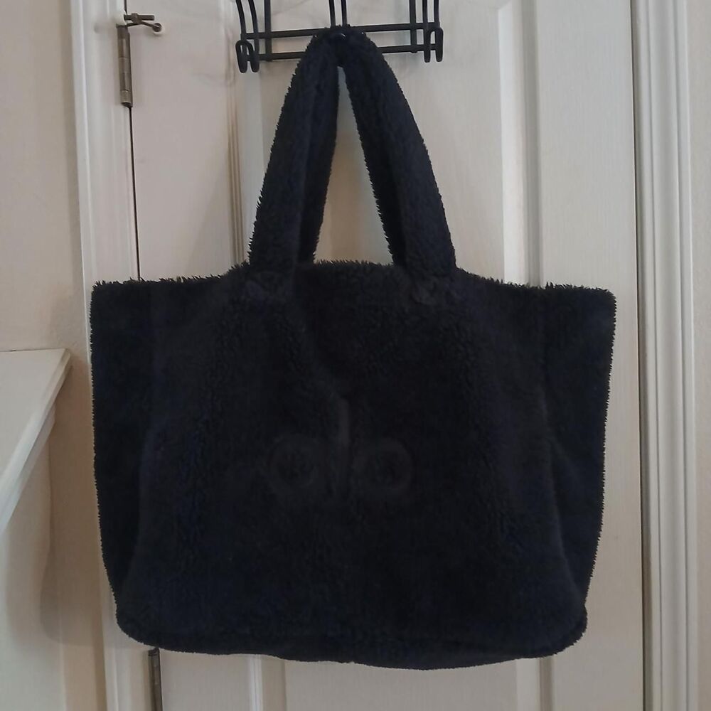 Alo Yoga Black Foxy Sherpa Tote Bag Discontinued Gorpcore Travel Tote Gym Bag